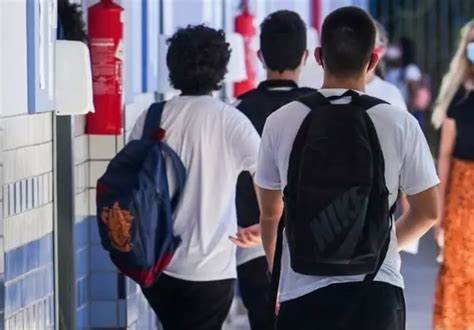 Mais de 21 mil Alunos da Educação Infantil ao 9º Ano Retornam às Aulas em Jaraguá do Sul Nesta Terça-feira (30).